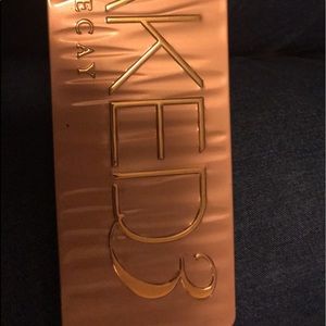 Naked 3 Eyeshadow Pallet